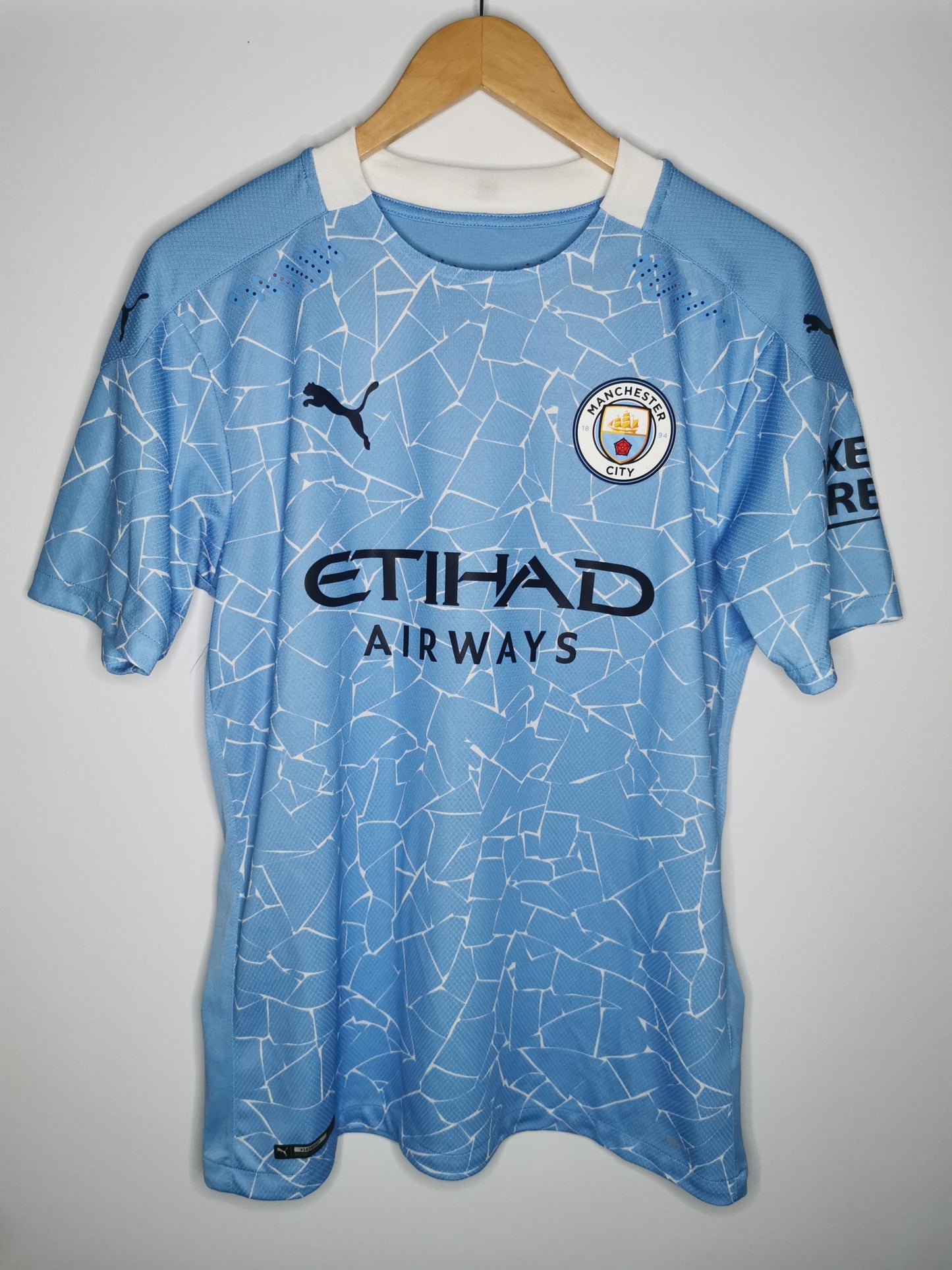 2020 Man City Home player spec 'Fernandinho 25', Medium