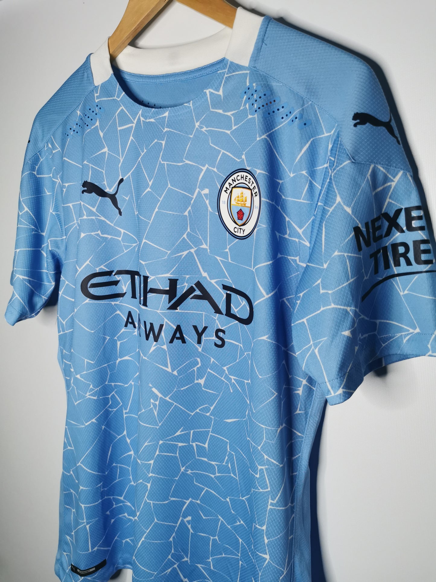 2020 Man City Home player spec 'Fernandinho 25', Medium