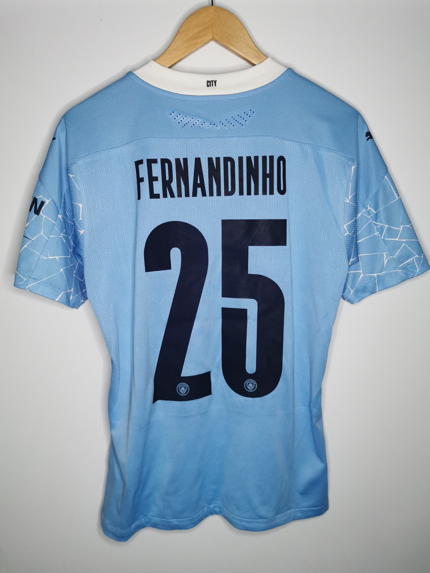 2020 Man City Home player spec 'Fernandinho 25', Medium