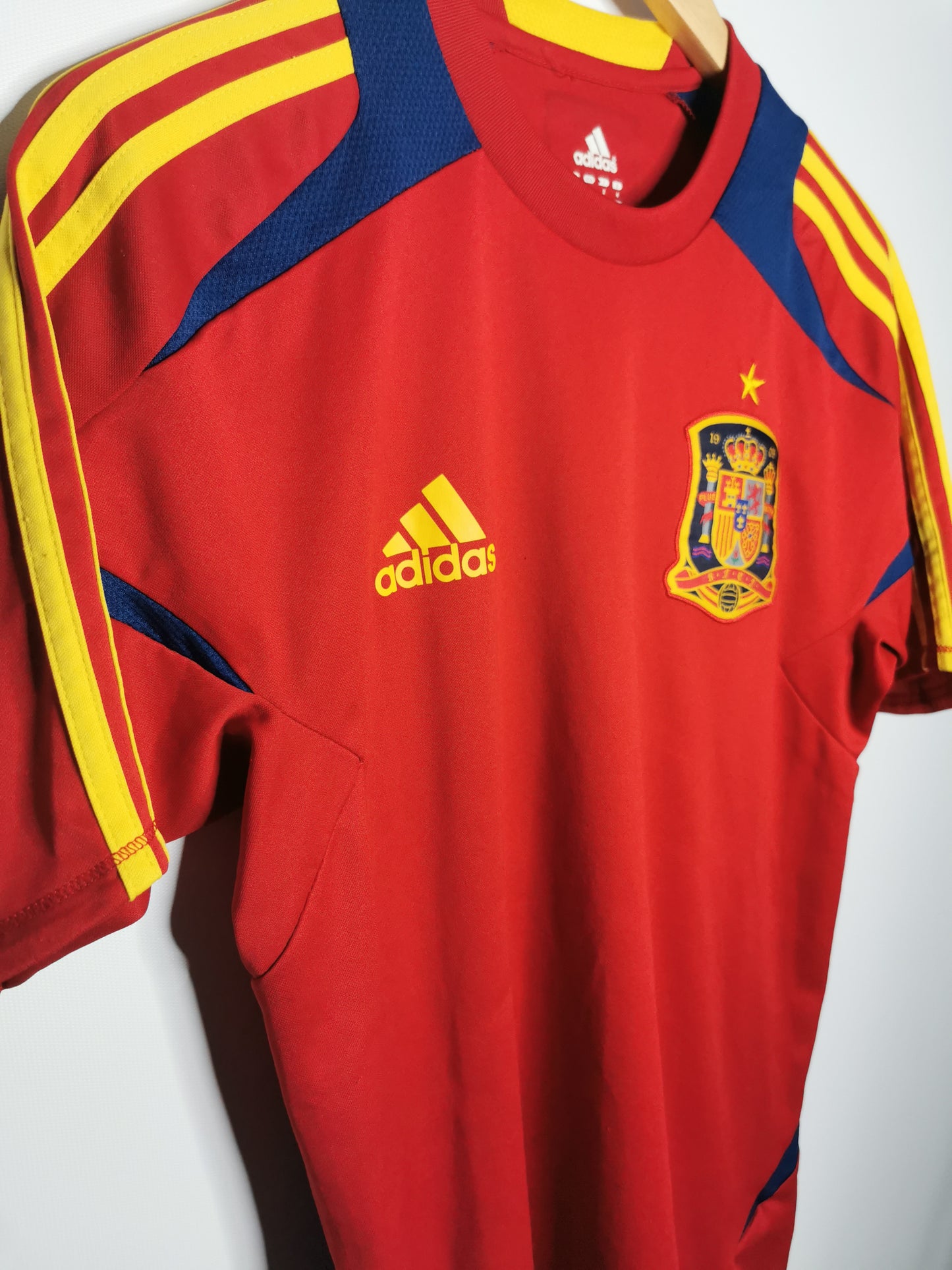 2012 Spain Training Player Spec Tee, Small